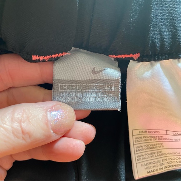 Nike Black and Coral Athletic Sport Shorts SZ Medium - Picture 5 of 7